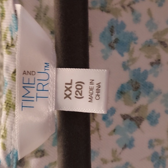 Shirt - Picture 2 of 3